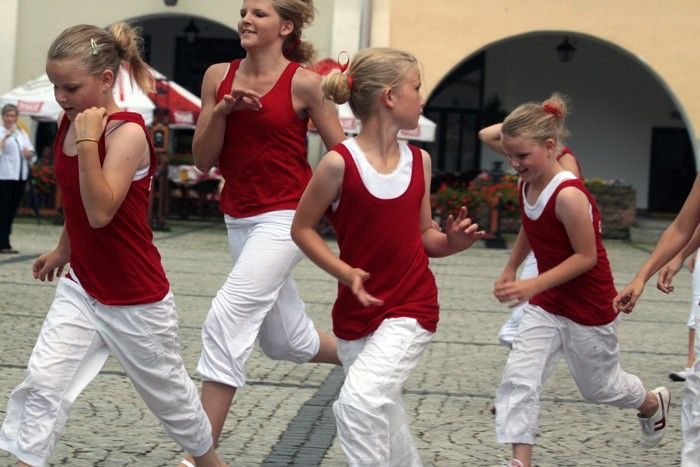 Dunki poskakały przy ratuszu