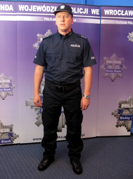 Policja zmienia mundury