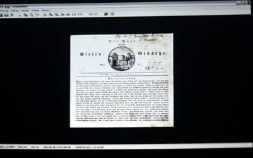 Z barwną aurą przez pryzmat sekretu