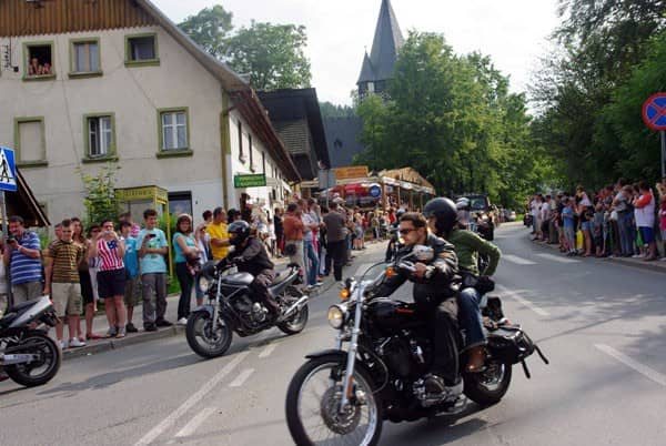 Parada Harleyów w mgnieniu oka