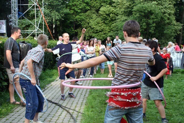 Roztańczony Park Zdrojowy w błocie