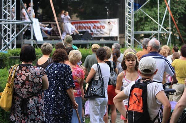 Roztańczony Park Zdrojowy w błocie