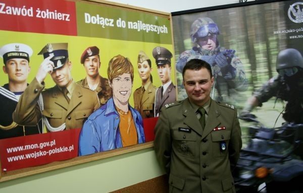 Jak mówi ppłk Krzysztof Kowalski, kwalifikacja wojskowa to też dobry sposób na zareklamowanie służby wojskowej jako zawodu.
