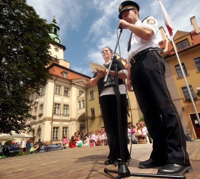 Wakacje bezpieczne, rozśpiewane, roztańczone!