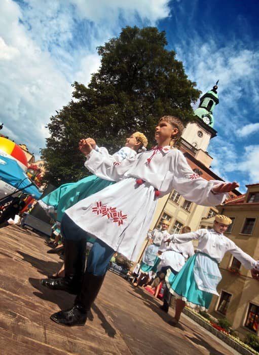Wakacje bezpieczne, rozśpiewane, roztańczone!