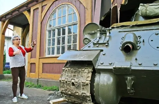 Filmowy czołg w Karpnikach latem ubiegłego roku.