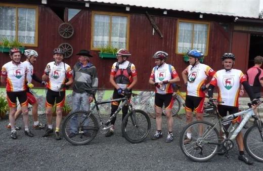 Rowerami na imieniny Henryka do Henrykowa