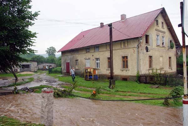 Walczą o pieniądze na usuwanie skutków powodzi
