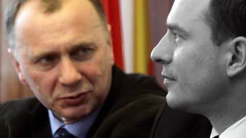 Jerzy Łużniak zastąpi na stanowisku wicemarszałka dolnośląskiego Piotra Borysa, który został eurodeputowanym. Obaj panowie razem na konferencji w styczniu 2009 roku w ratuszu jelen