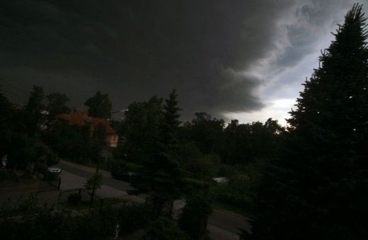 Huragan nad Jelenią Górą – są ofiary w ludziach? – video
