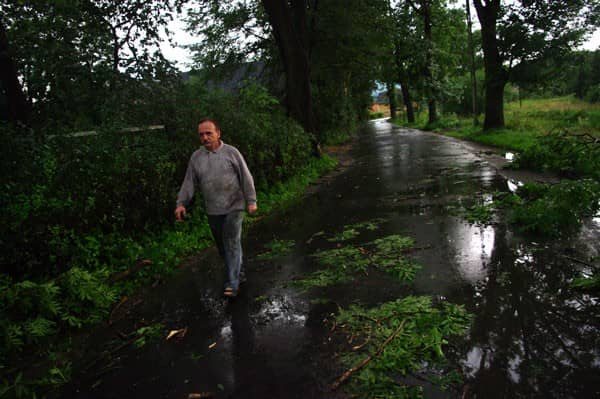 Huragan nad Jelenią Górą – są ofiary w ludziach? – video
