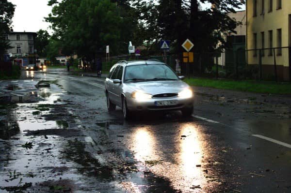 Huragan nad Jelenią Górą – są ofiary w ludziach? – video