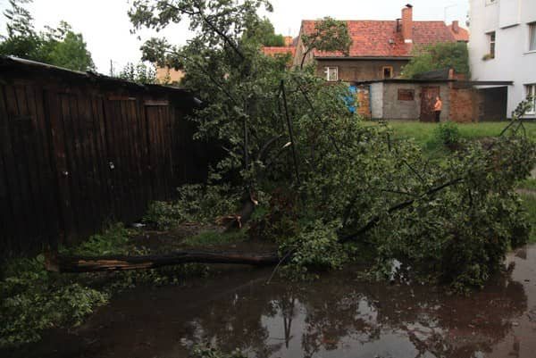 Huragan nad Jelenią Górą – są ofiary w ludziach? – video