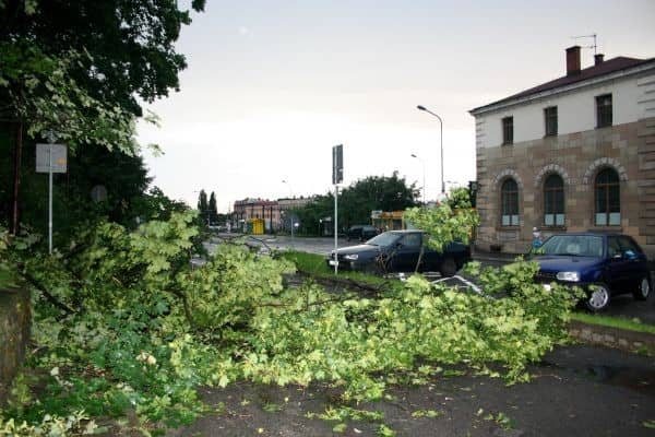 Huragan nad Jelenią Górą – są ofiary w ludziach? – video
