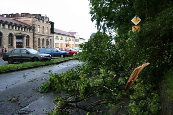 Huragan nad Jelenią Górą – są ofiary w ludziach? – video