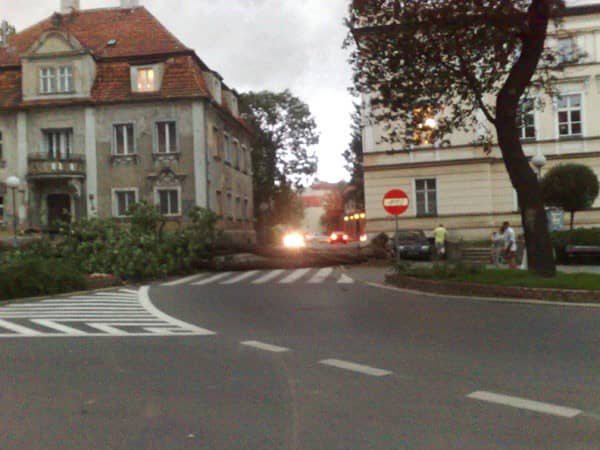 Huragan nad Jelenią Górą – są ofiary w ludziach? – video