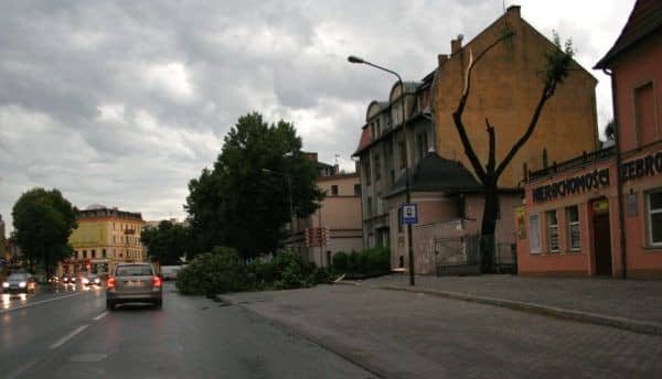 Huragan nad Jelenią Górą – są ofiary w ludziach? – video