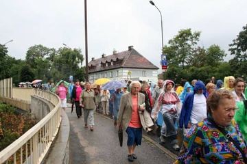 Pieszo do Częstochowy po łaski i w podzięce