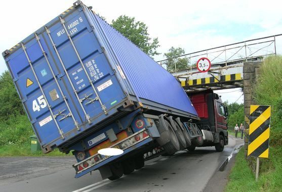 Przejazd nie dla wysokich pojazdów