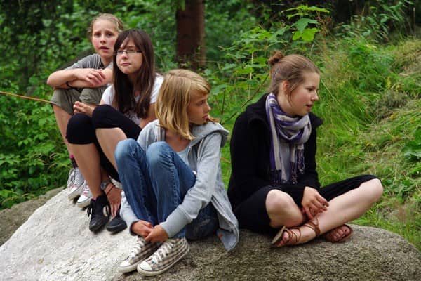 Radośnie „Pod ponurą małpą”
