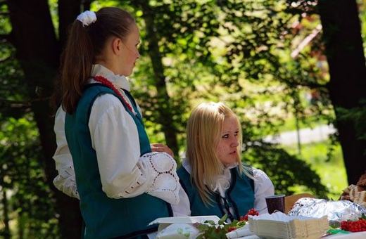 Feta w jubileusz przeprowadzki noblisty