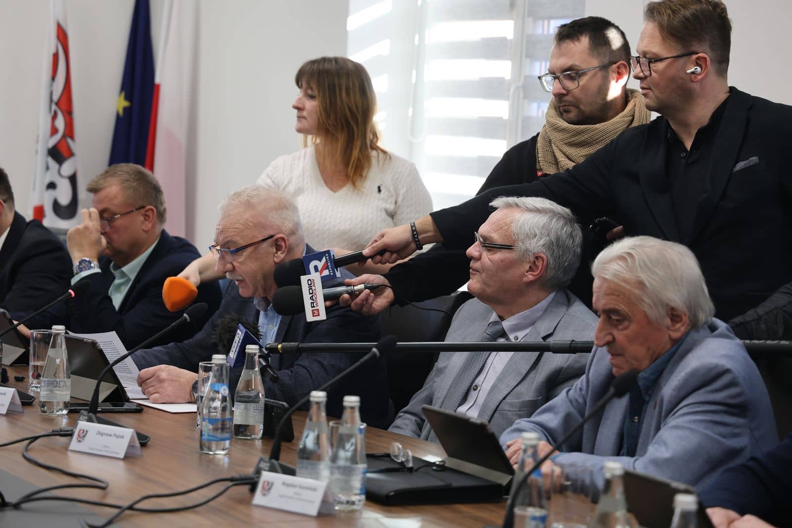 Wniosek o odwołanie starosty. Emocje i oskarżenia na sesji