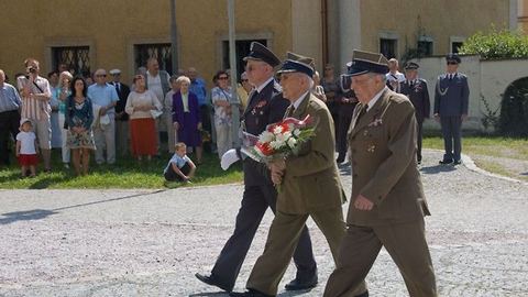 Chwała żołnierzom nie tylko w dniu ich święta