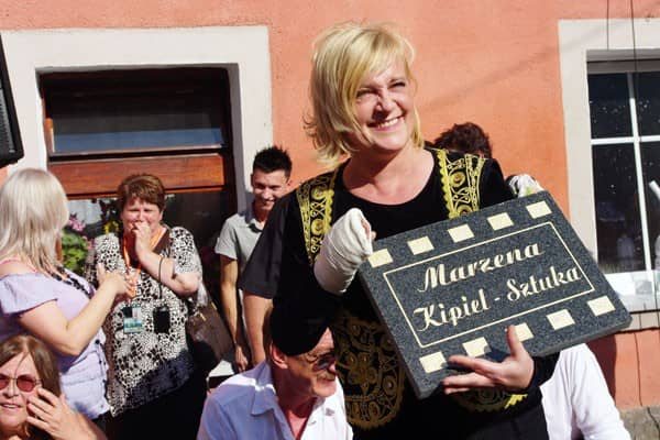 Wesoło w mieście „Samych swoich”