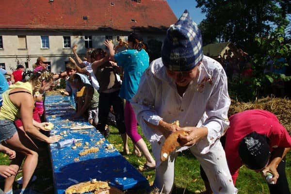 Wesoło w mieście „Samych swoich”