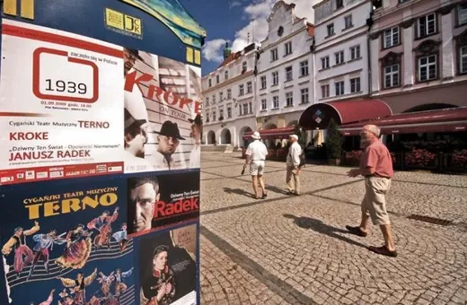 Niemiecka wycieczka i afisze anonsujące wrześniowy koncert w Rynku.