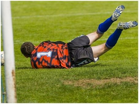 Liderem po 1.kolejce jest KS Łomnica, która zwycięzyła w Podgórzynie Mitex aż 8:0.