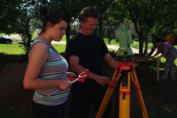 Archeolodzy goszczą w wieży w Siedlęcinie