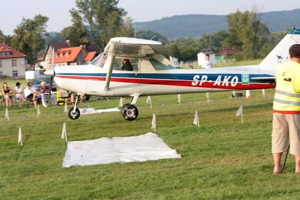 Precyzyjnie lądowali