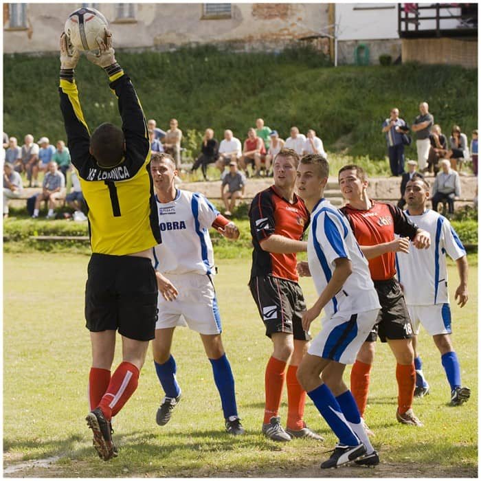 Fotorepotaż z krótką historią gola – KS Łomnica – Piast Dziwiszów 2–1