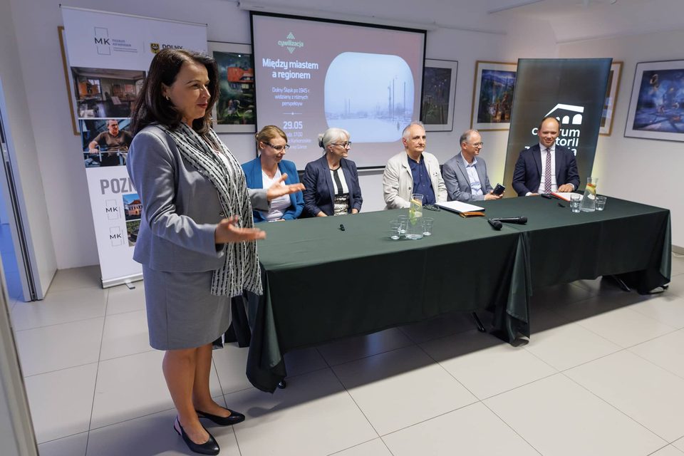Debata o zakładach, które tworzyły miasto