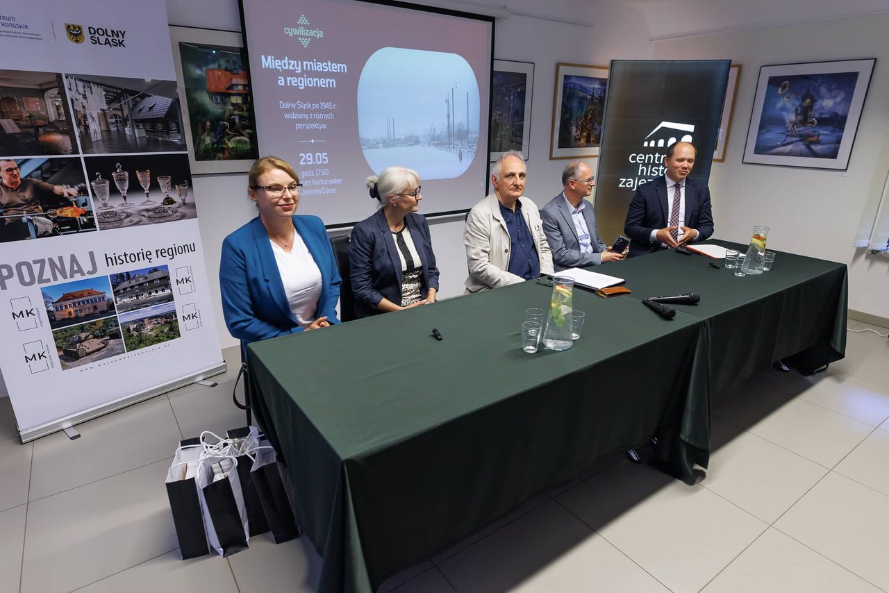 Debata o zakładach, które tworzyły miasto