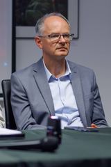Debata o zakładach, które tworzyły miasto