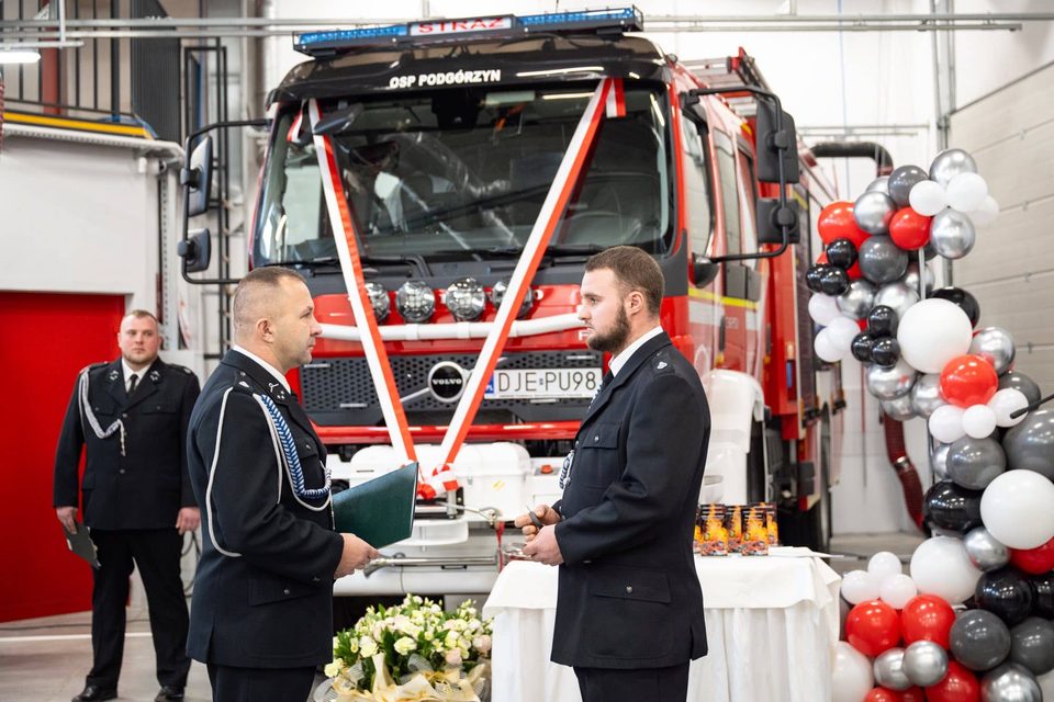 OSP Podgórzyn odebrała nowy wóz