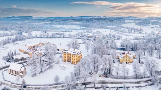 Kolej na Pałac Łomnica – przystanek historii na trasie Jelenia Góra–Karpacz