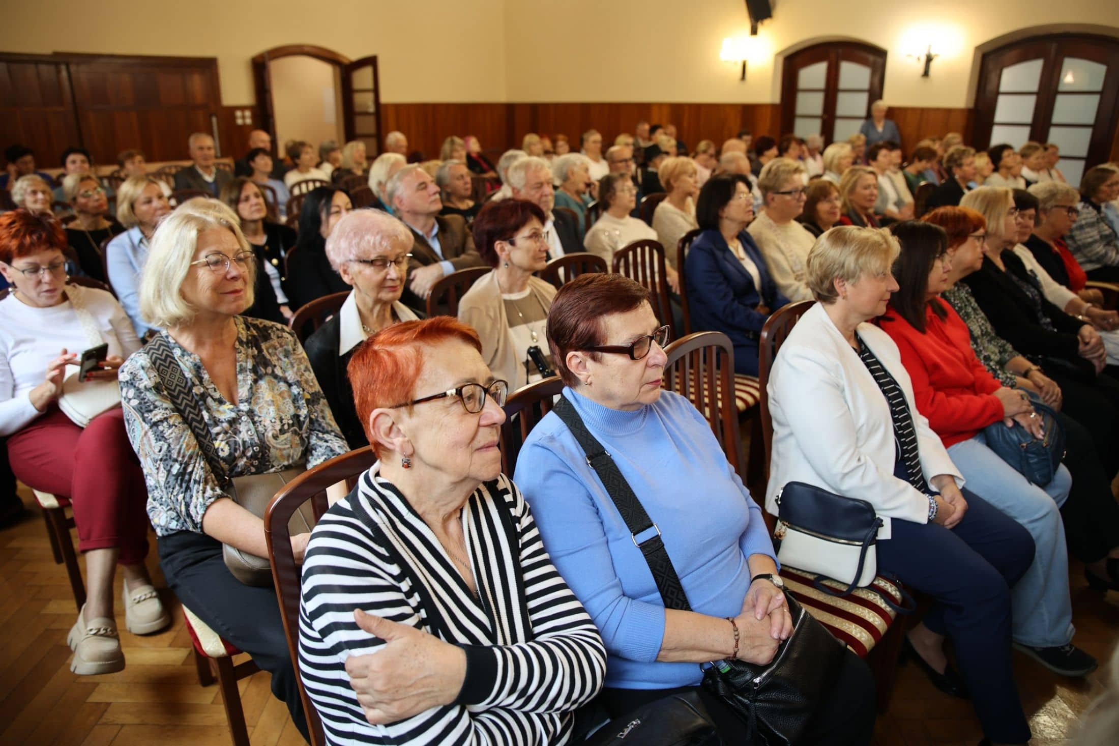 Babcia i dziadek wciąż chcą się uczyć!
