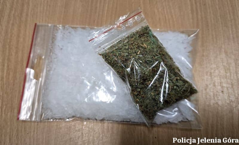 Policjanci znaleźli u niego w domu narkotyki