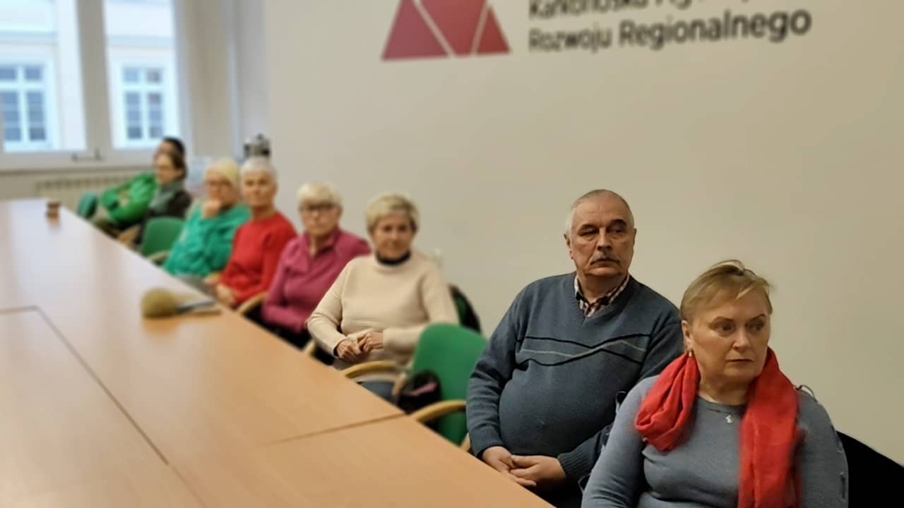Spacer historyczno–krajoznawczy – do siedziby KARR–u