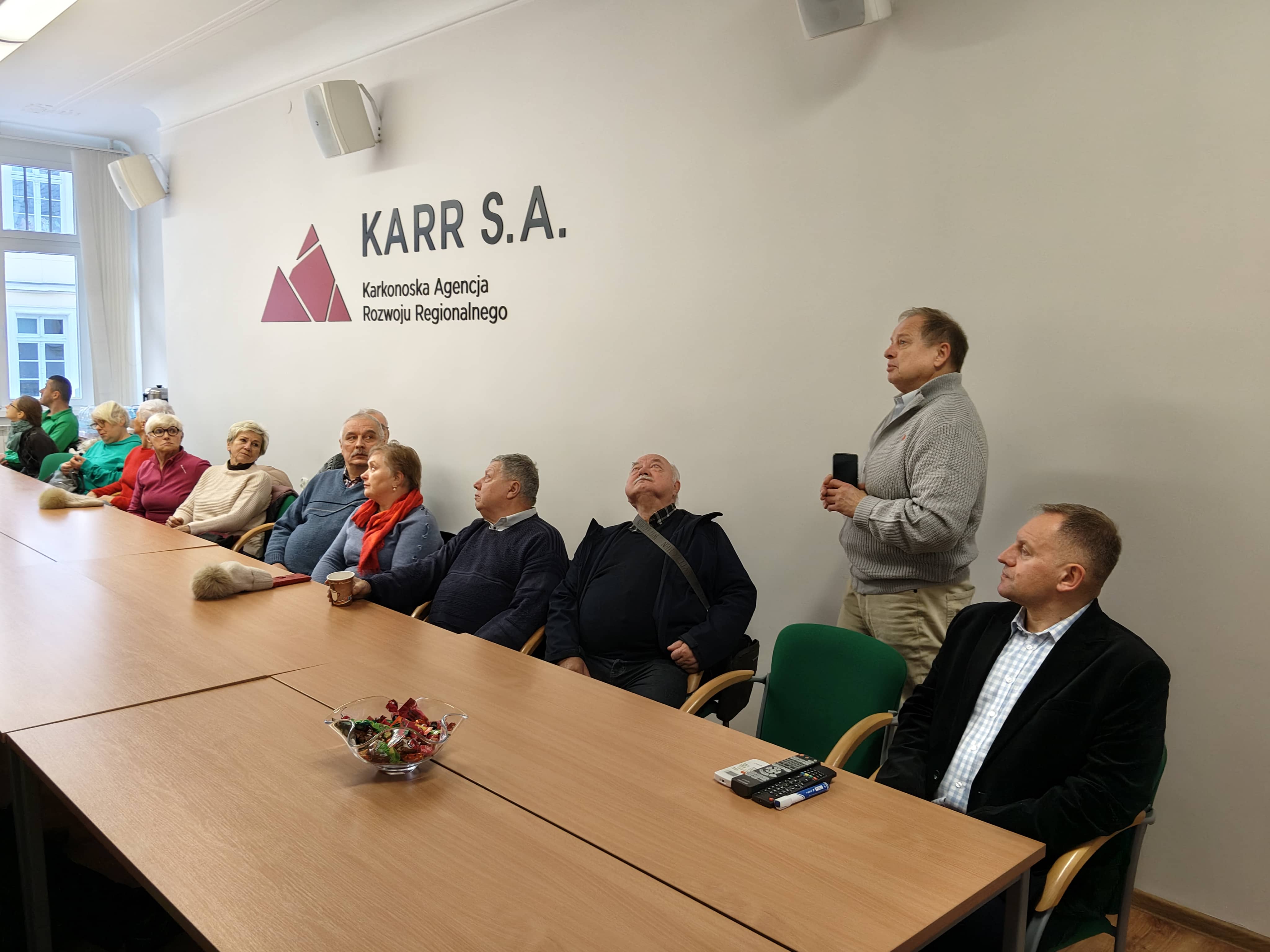 Spacer historyczno–krajoznawczy – do siedziby KARR–u