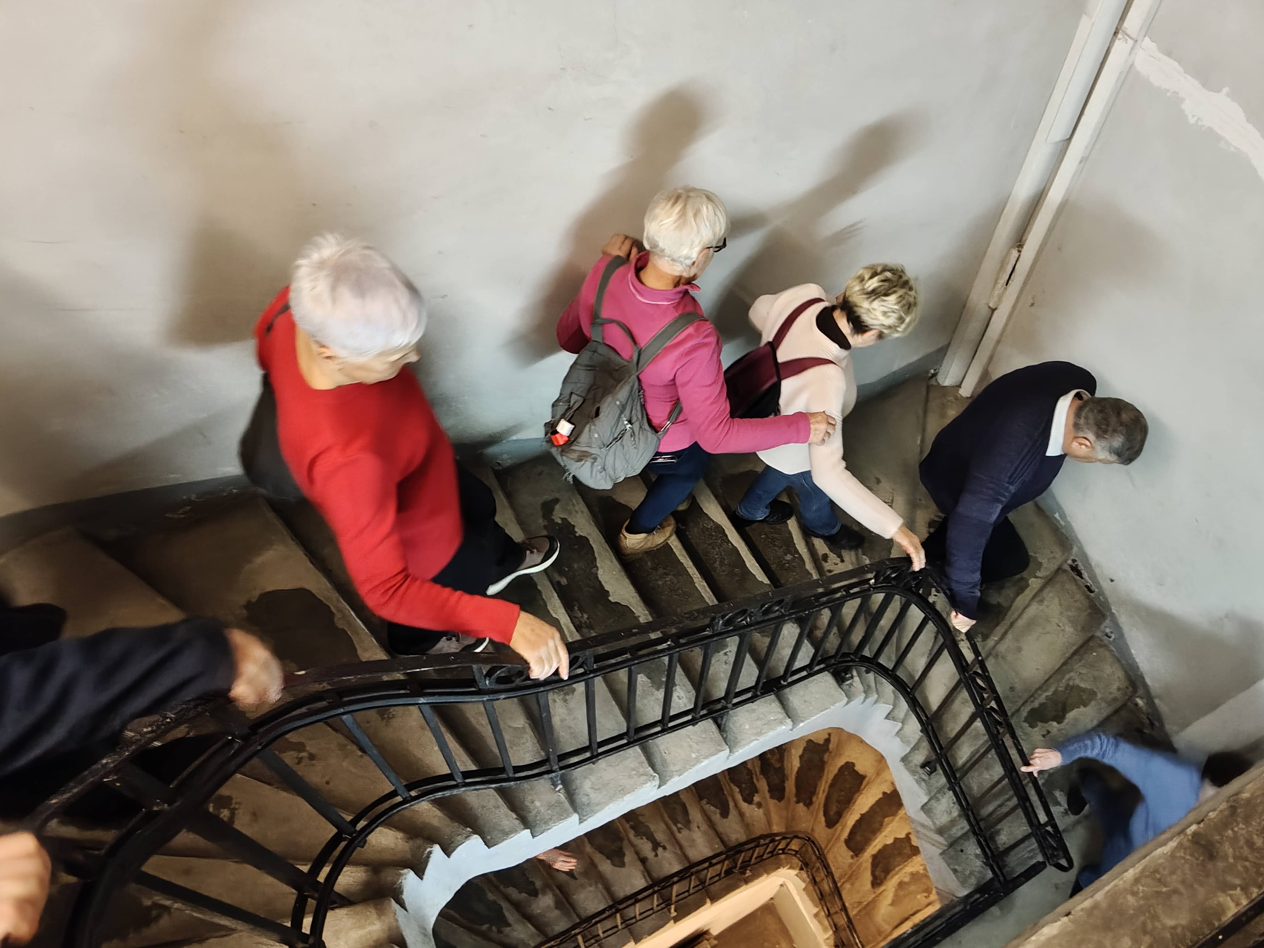 Spacer historyczno–krajoznawczy – do siedziby KARR–u