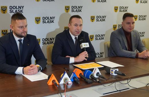 Samorząd regionu przejmie kolejne linie kolejowe