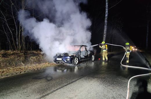 BMW w płomieniach