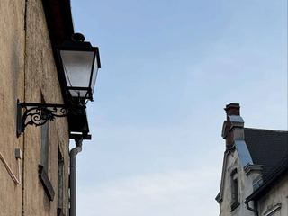 Historyczna ulica z nowym blaskiem