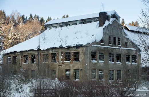 Huta w Szklarskiej Porębie nie może doczekać się ratunku