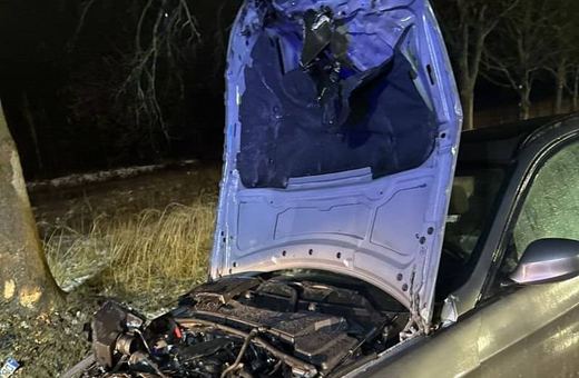 Wyciągnęli kierowcę z płonącego samochodu
