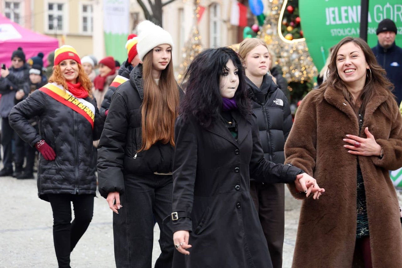 Maturzyści tańczyli poloneza